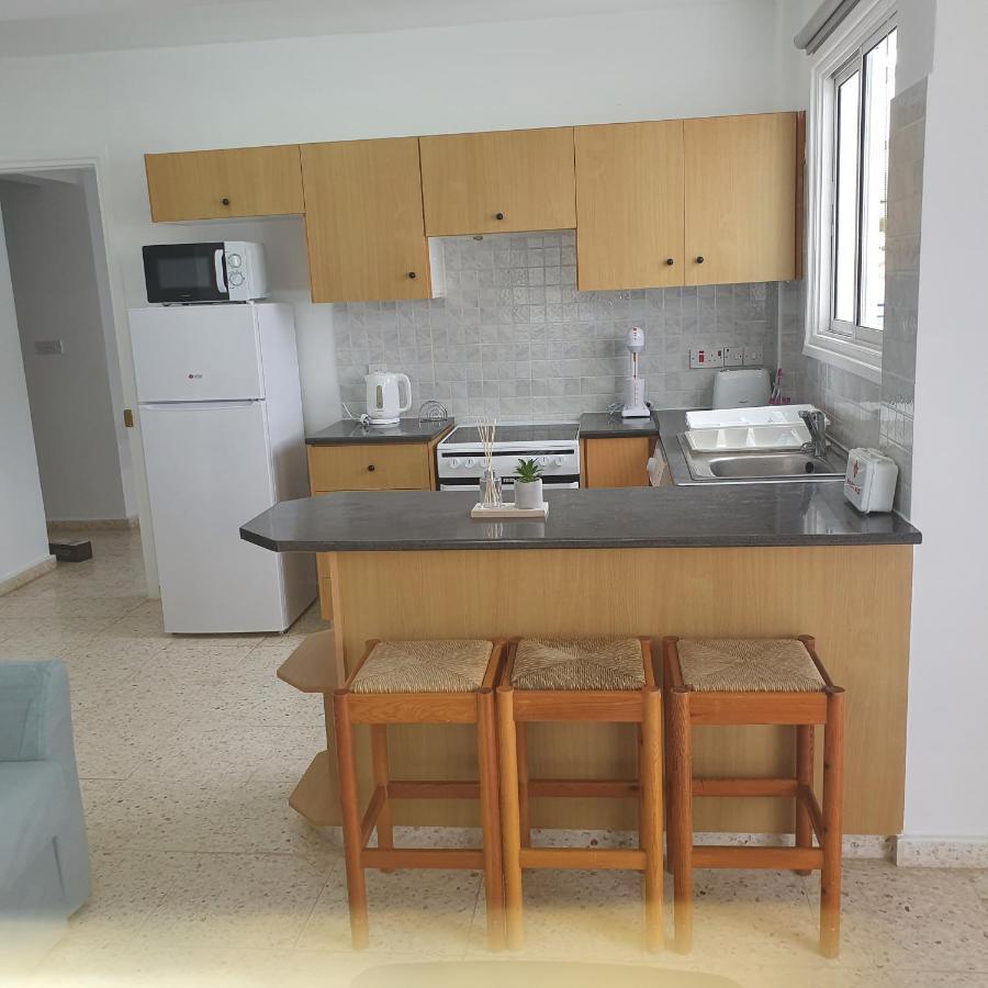 G&E Harbour Apartments Lachi Buitenkant foto