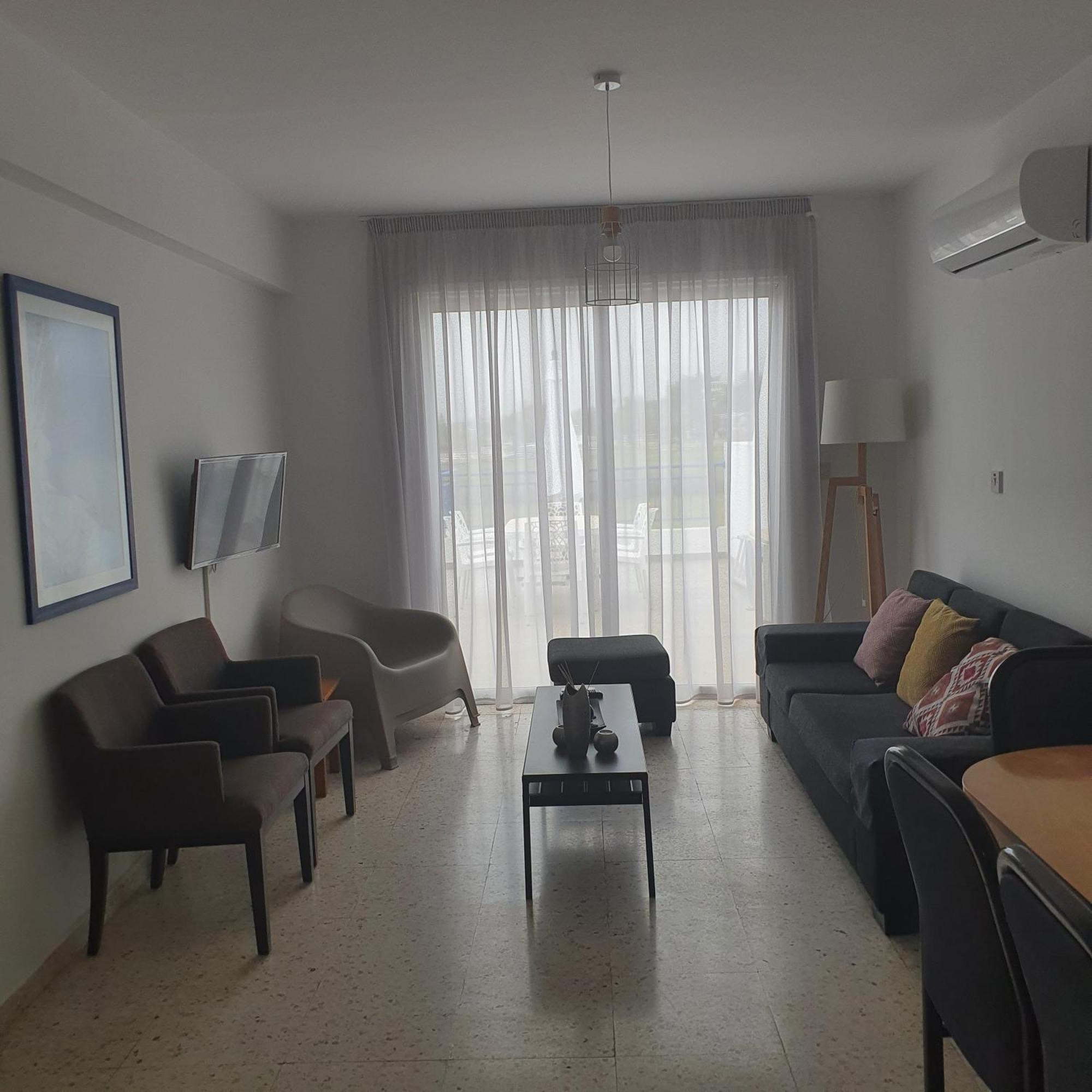 G&E Harbour Apartments Lachi Buitenkant foto