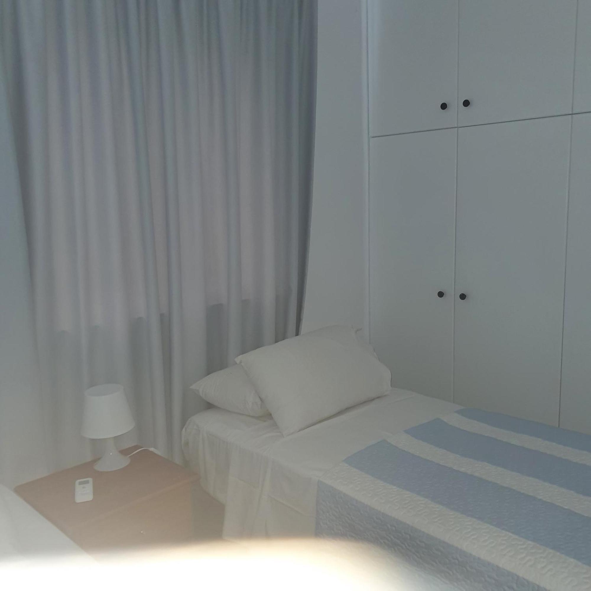 G&E Harbour Apartments Lachi Buitenkant foto