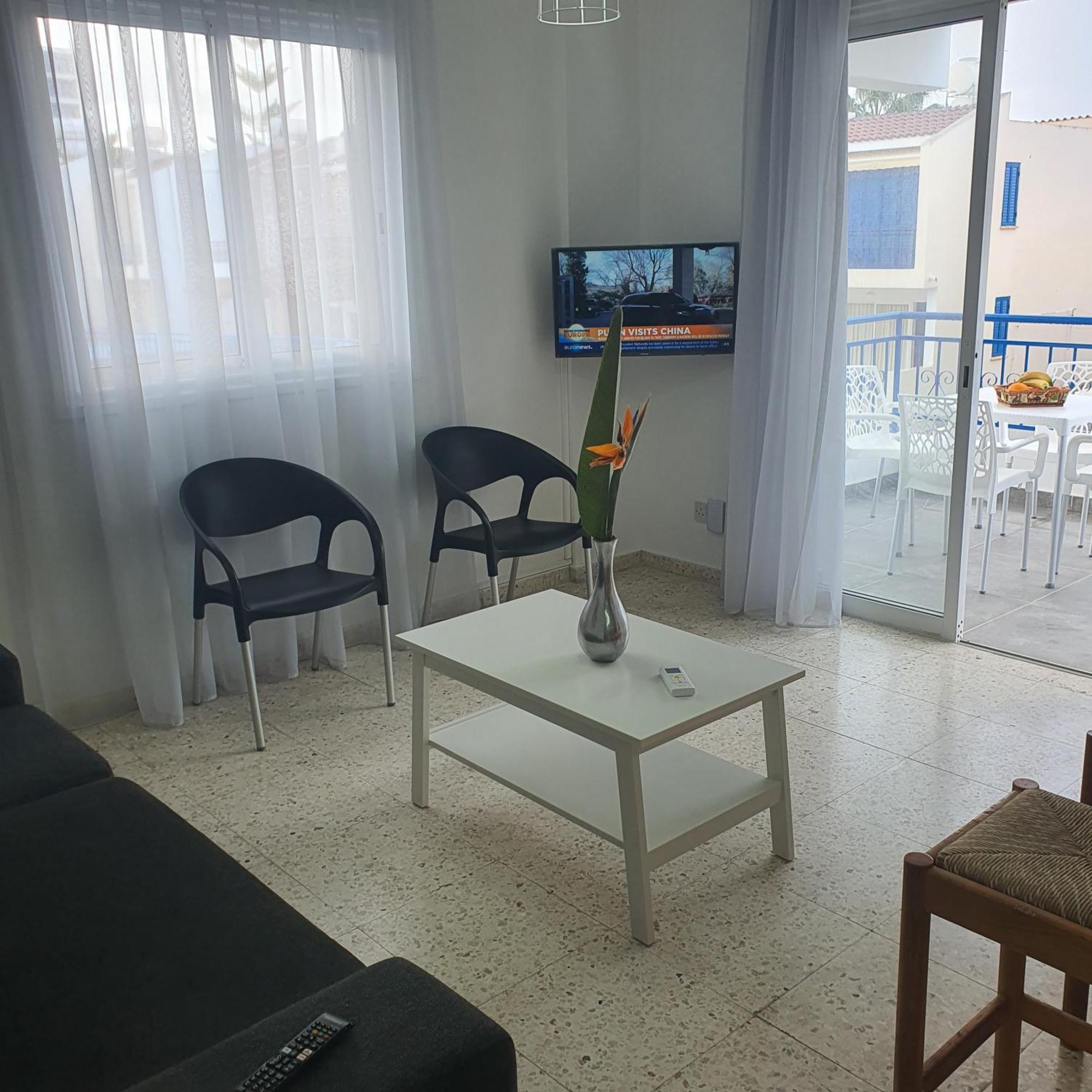 G&E Harbour Apartments Lachi Buitenkant foto
