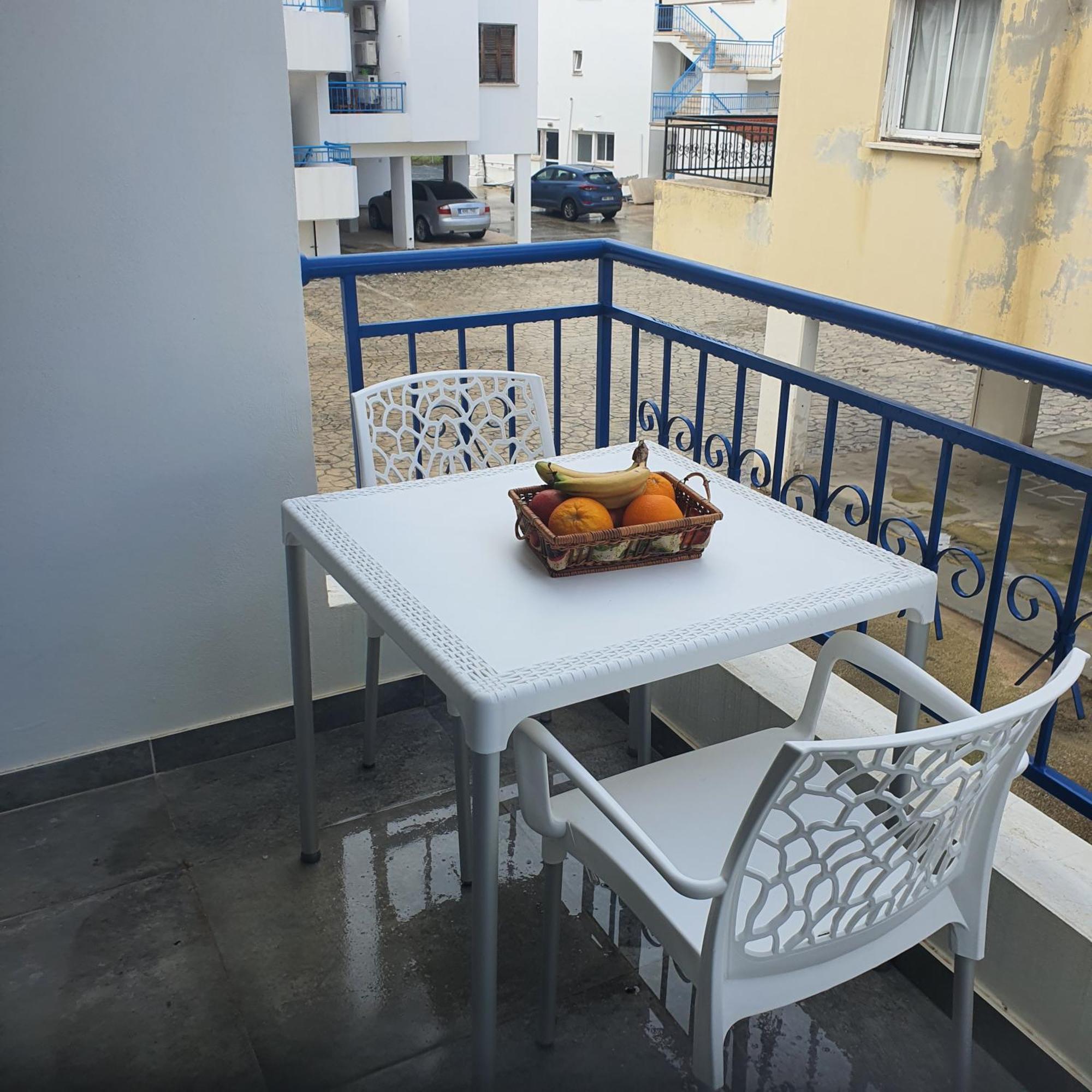 G&E Harbour Apartments Lachi Buitenkant foto